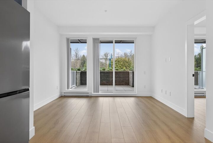 Property Photo:  3055 Murray St 213  BC V3H 0P4 