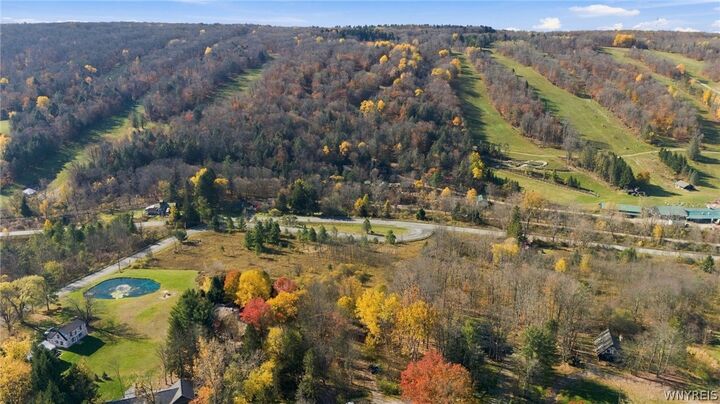 Property Photo: 19 Ridge Trail NY 14069