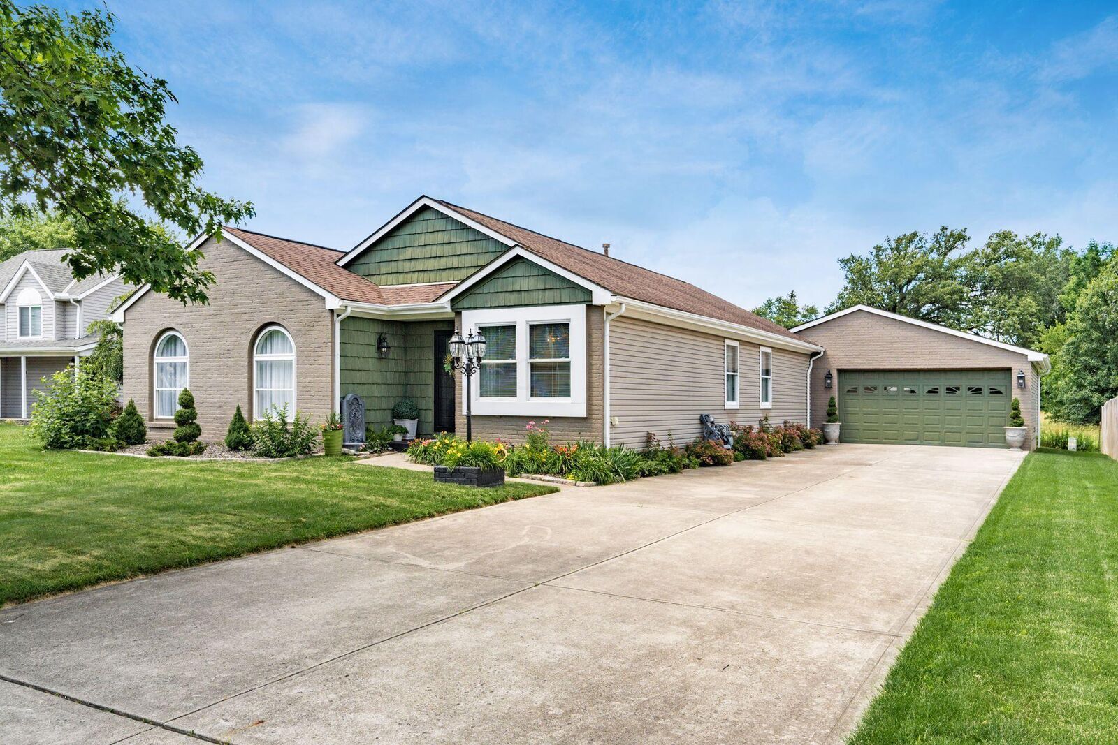 Property Photo:  3998 Thompson Avenue  OH 43123 