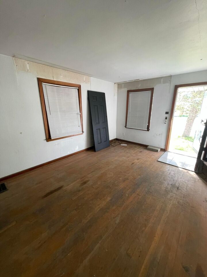 Property Photo: 779 Sunbury Road OH 43219