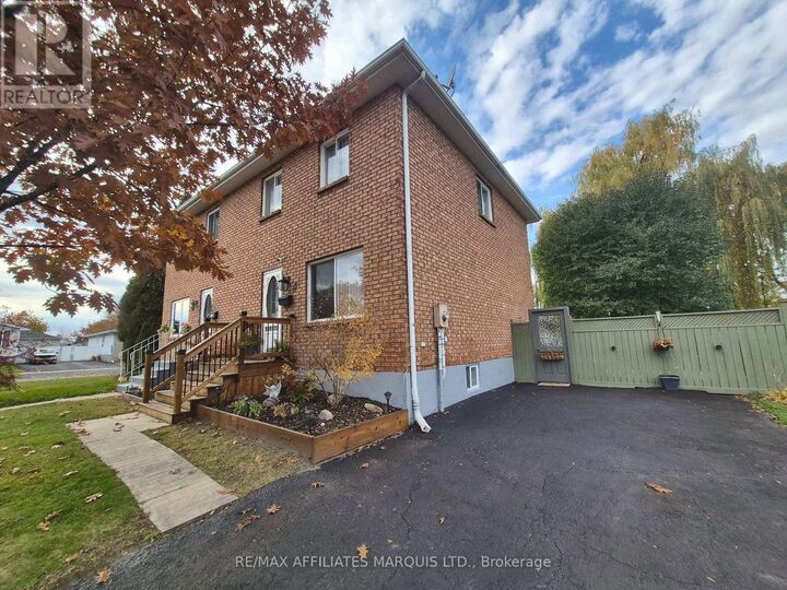 Property Photo:  194 Elsie Avenue  ON K6J 3L9 