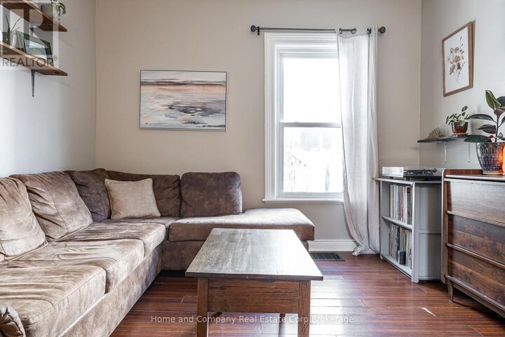 Property Photo:  133 Rebecca Street  ON N5A 3P4 