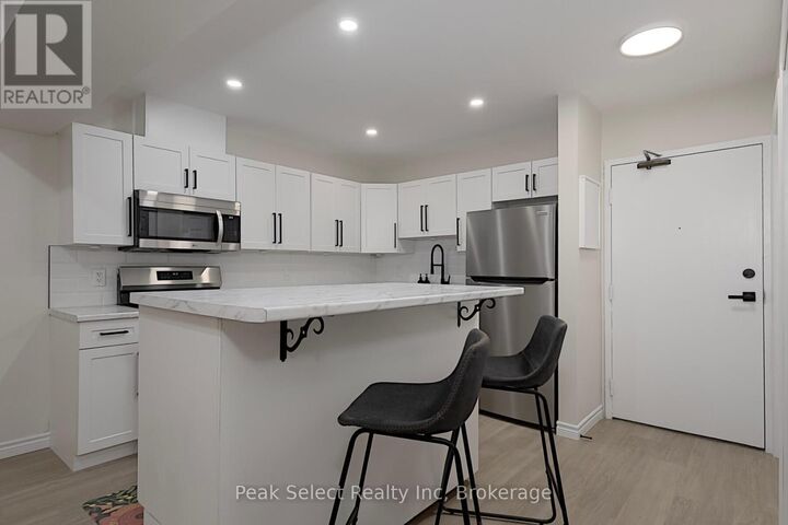 Property Photo: 20 Water Street South 21 ON N4X 1C1