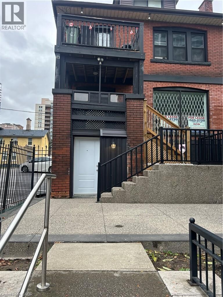 Property Photo:  105 George Street  ON L8P 1E3 