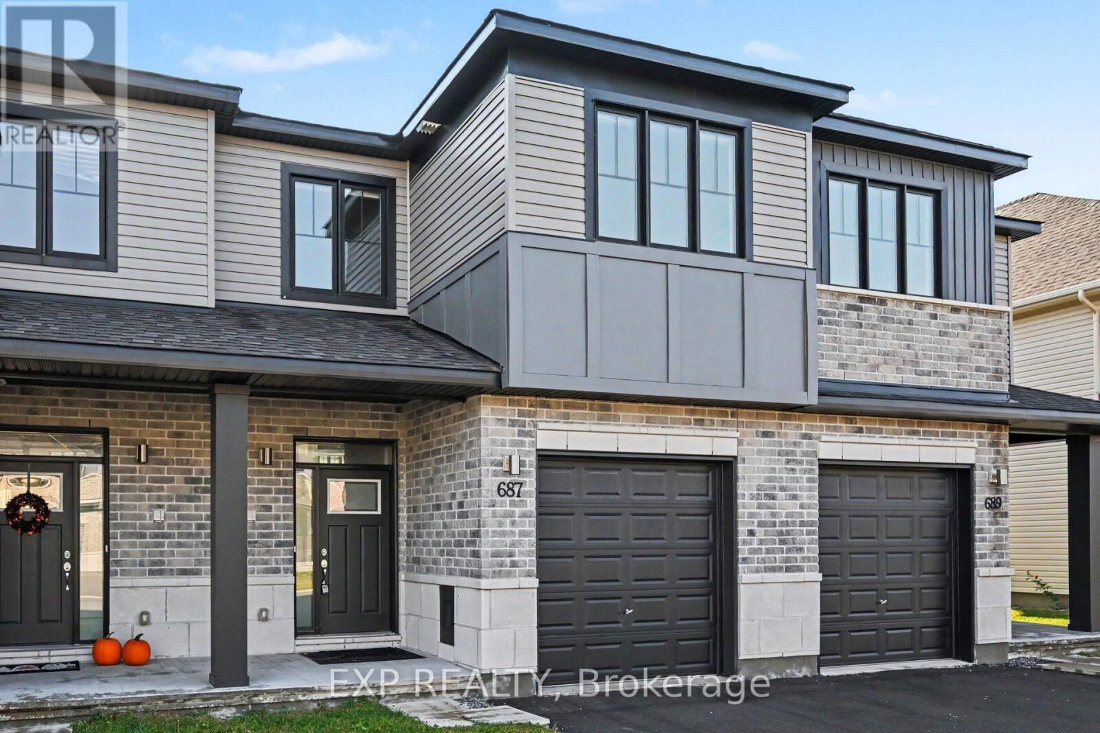 Property Photo:  687 Taliesin Crescent  ON K2S 2W5 