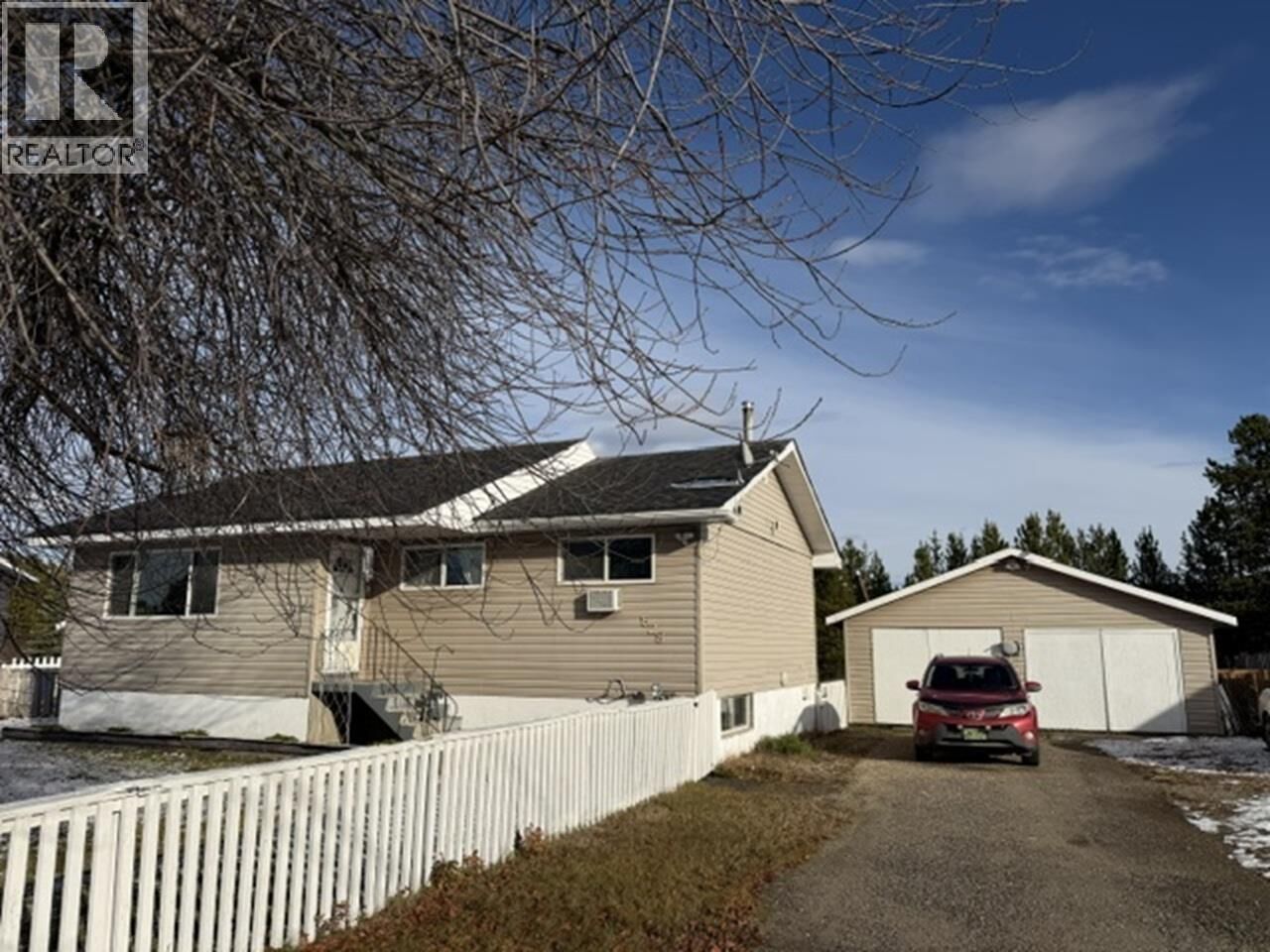 Property Photo: 528 Kodiak Street BC V0J 3G0