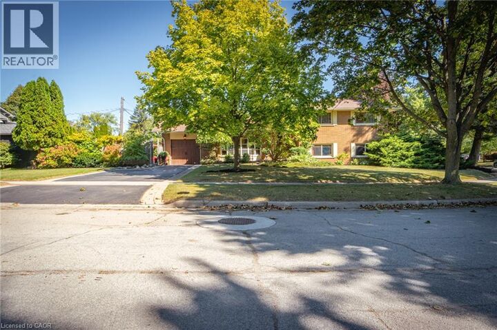Property Photo:  517 Rosedale Crescent  ON L7N 2S7 