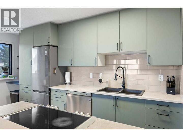Property Photo:  555 Dalgleish Drive 411  BC V2C 5W7 