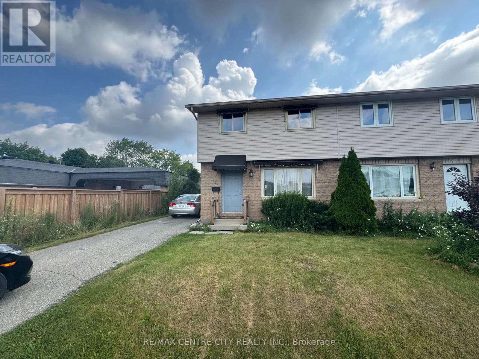 Property Photo:  870 Wellingsboro Road  ON N6E 1Y5 