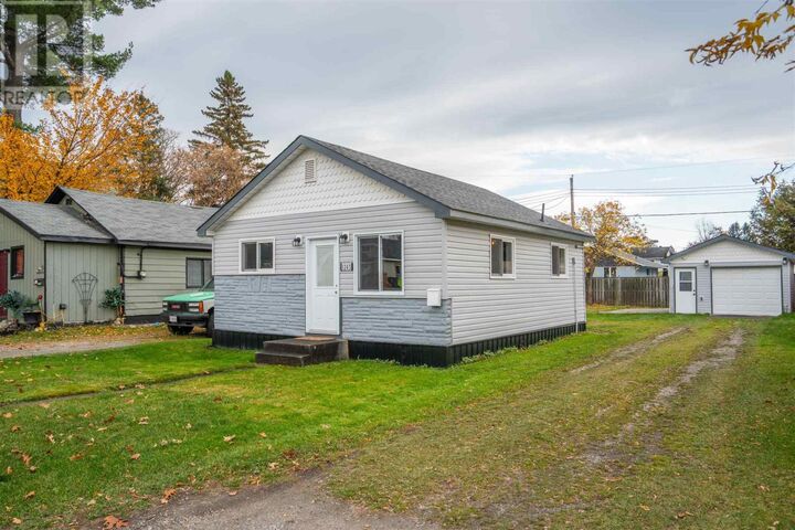 Property Photo: 1243 Wellington E ON P6A 2P5