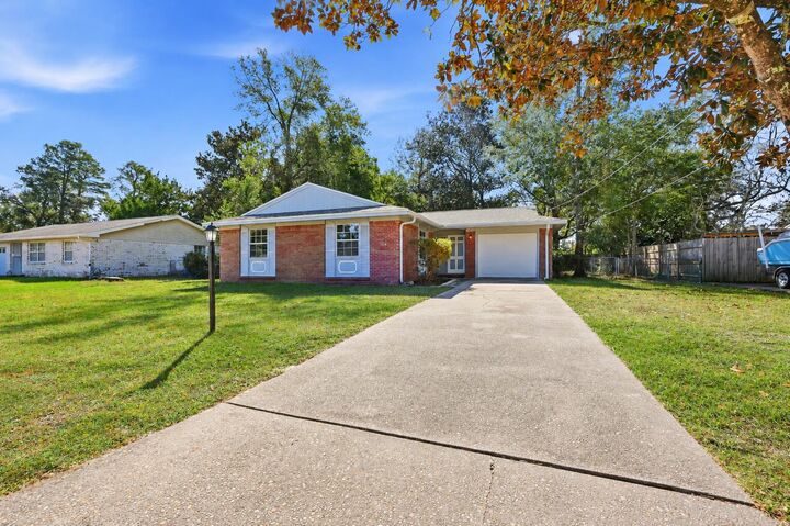 Property Photo:  506 22nd Street  FL 32578 