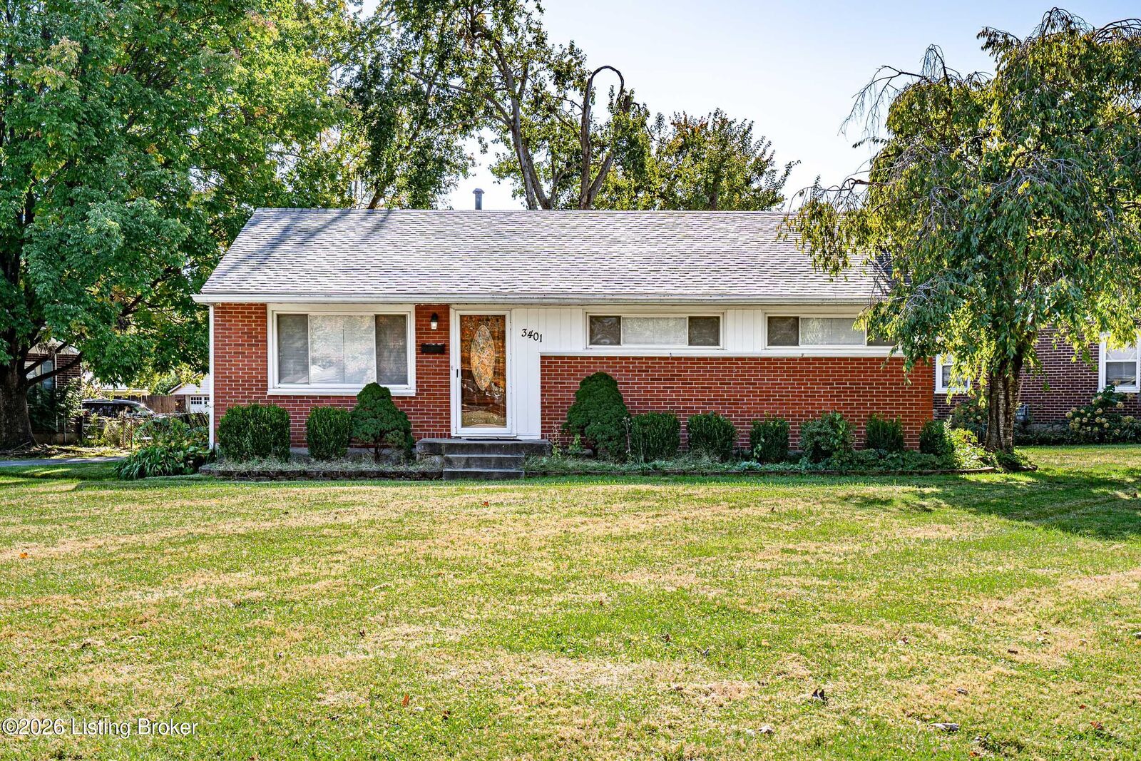Property Photo:  3401 Calais Dr  KY 40299 
