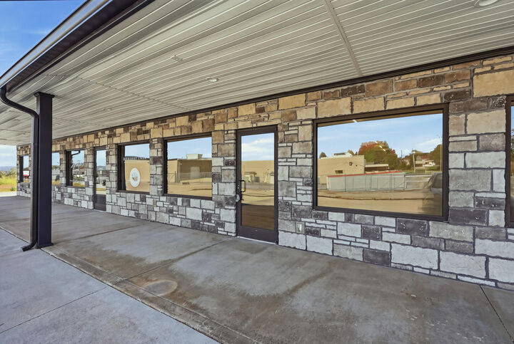 Property Photo:  285 Parkers Mill Way  KY 42503 