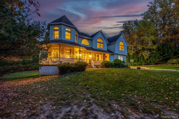 Property Photo:  9 Ronwood Road  NY 10977 