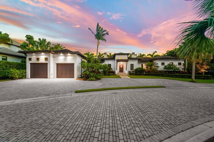 Property Photo:  1207 Sharswood Lane  FL 34242 