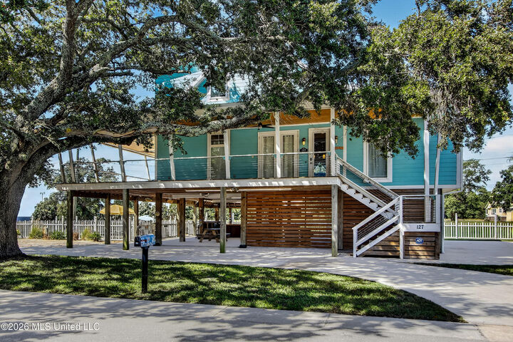 Property Photo:  127 Markham Drive  MS 39507 