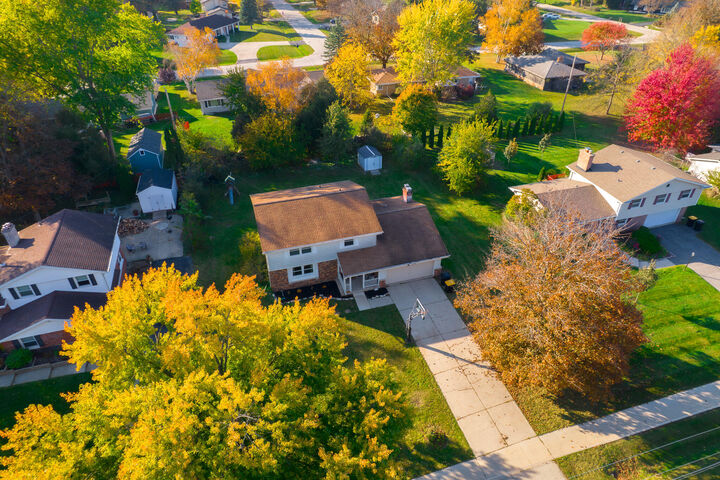 Property Photo:  9345 N 60th St  WI 53223 