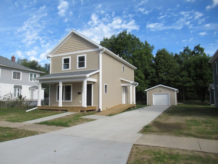 Property Photo:  86 Bowen Avenue  MI 49037 