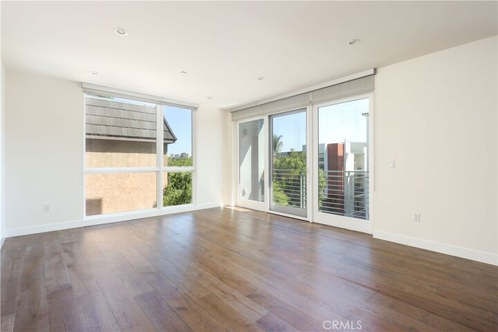 Property Photo:  10663 Kinnard Avenue 301  CA 90024 