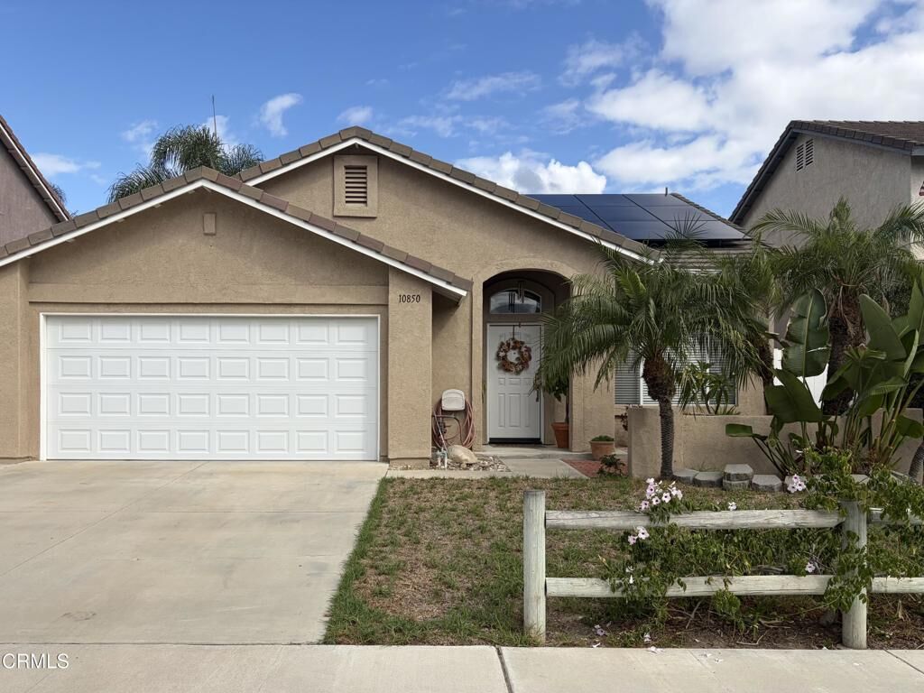 Property Photo:  10850 Sunflower Street  CA 93004 