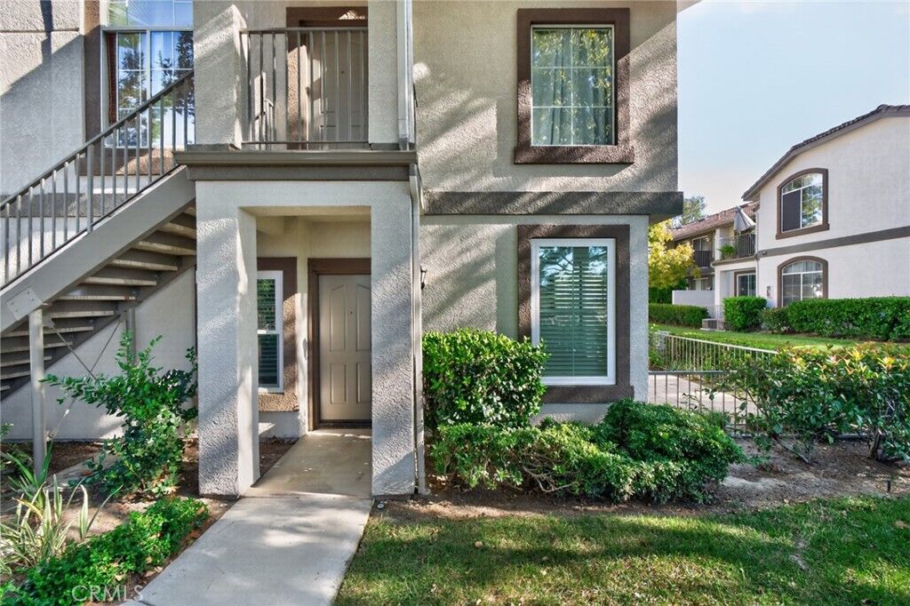 Property Photo: 281 Chaumont CA 92610