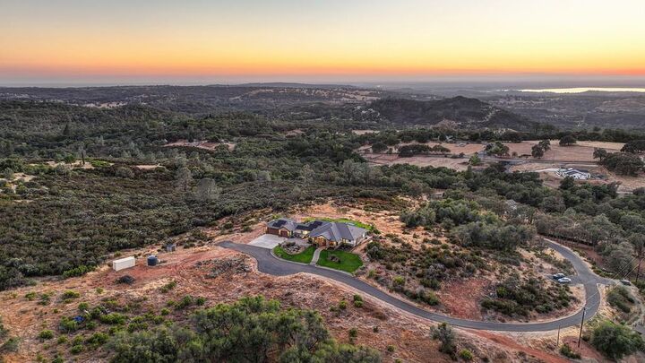 Property Photo: 5110 Broken Bow Lane CA 95672