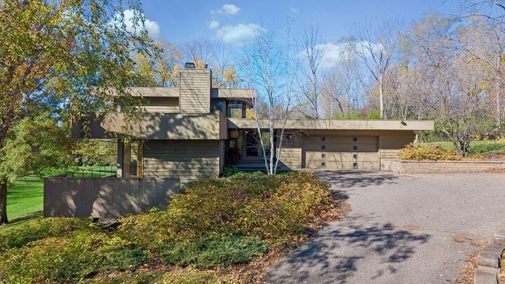 Property Photo:  2 Salem Lane  MN 55118 