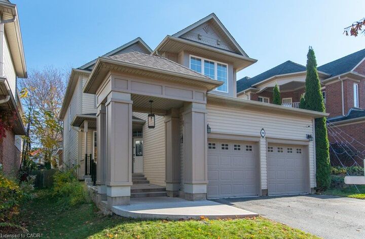 Property Photo:  90 Autumn Ridge Trail  ON N2P 2K1 