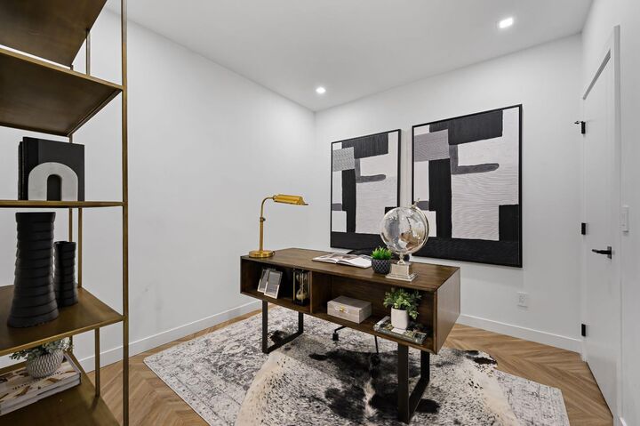 Property Photo:  8505 Broadcast Avenue SW 114  AB T3H 6B5 