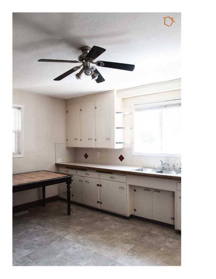 Property Photo:  305A 12C Street N  AB T1H 2M8 