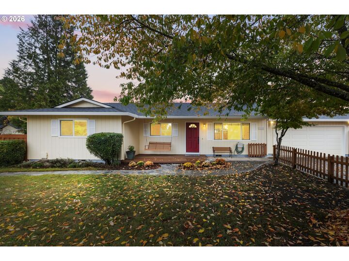 Property Photo:  1408 N Libra St  OR 97132 