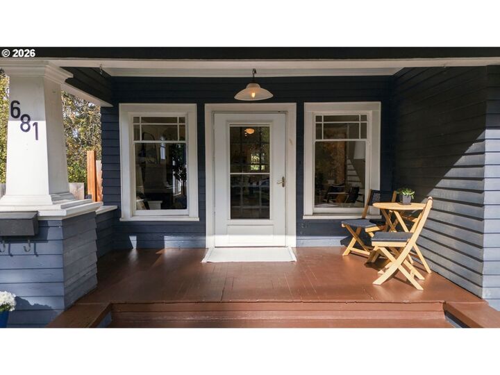 Property Photo:  681 W 28th Ave  OR 97405 