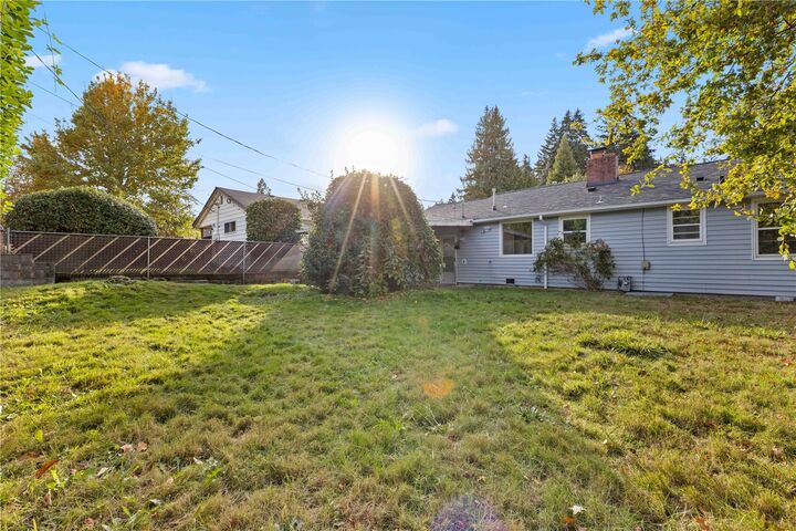 Property Photo: 2504 Veldee Avenue WA 98312