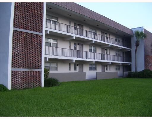 Property Photo: 8000 S Colony Circle S 201 FL 33321