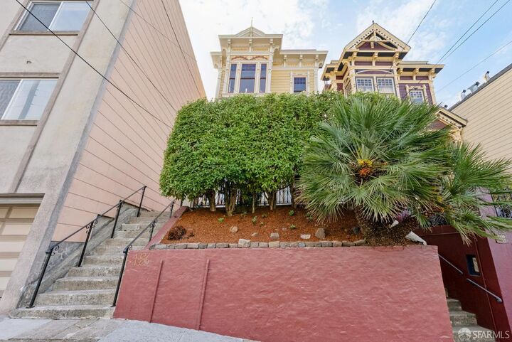 Property Photo:  4329 20th Street  CA 94114 