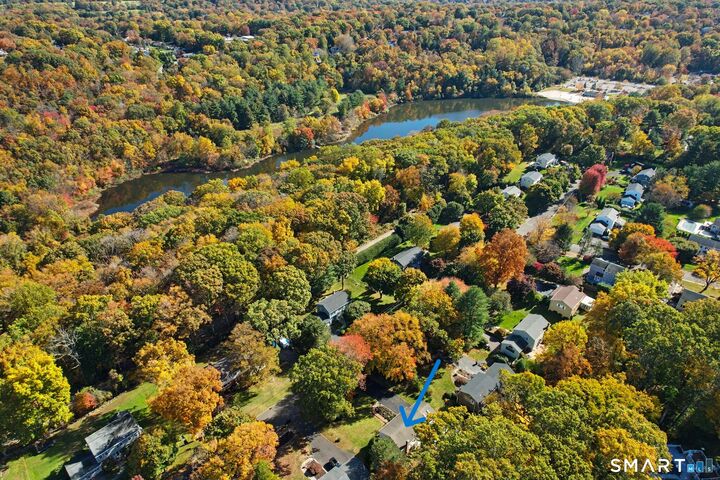 Property Photo:  285 Primrose Lane  CT 06825 