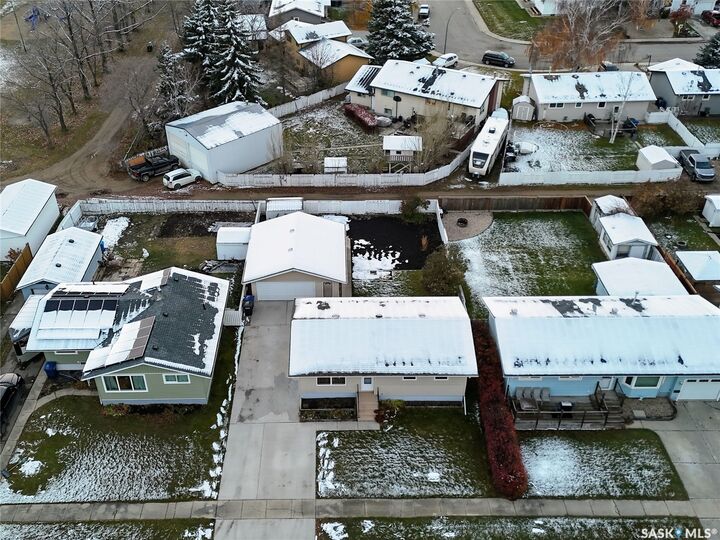 Property Photo:  1005 14th Street  SK S0K 2A0 