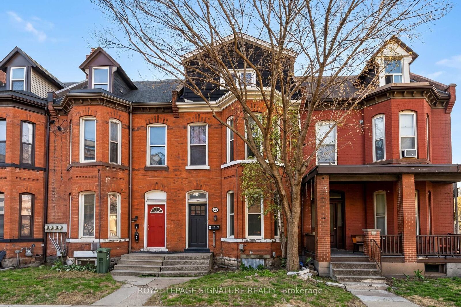 Property Photo: 154 Hunter Street E Main ON L8N 1M7