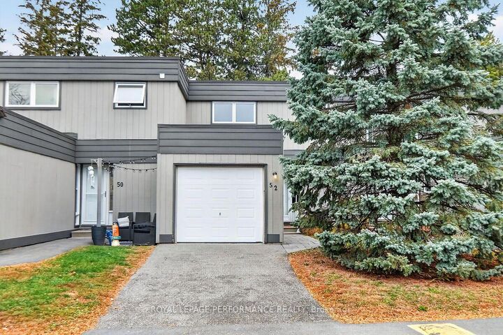 Property Photo:  52 Compata Way 23  ON K1B 4W9 