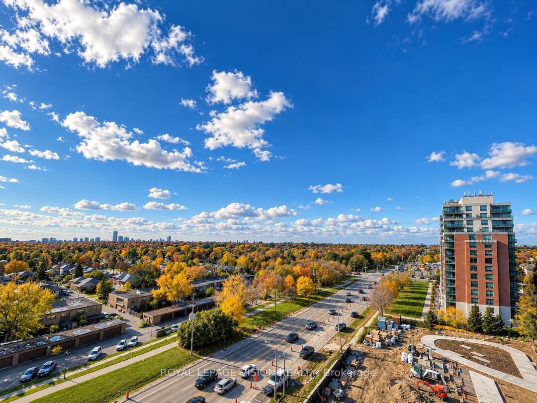 Property Photo:  4010 Eglinton Avenue W 911  ON M9A 0G5 