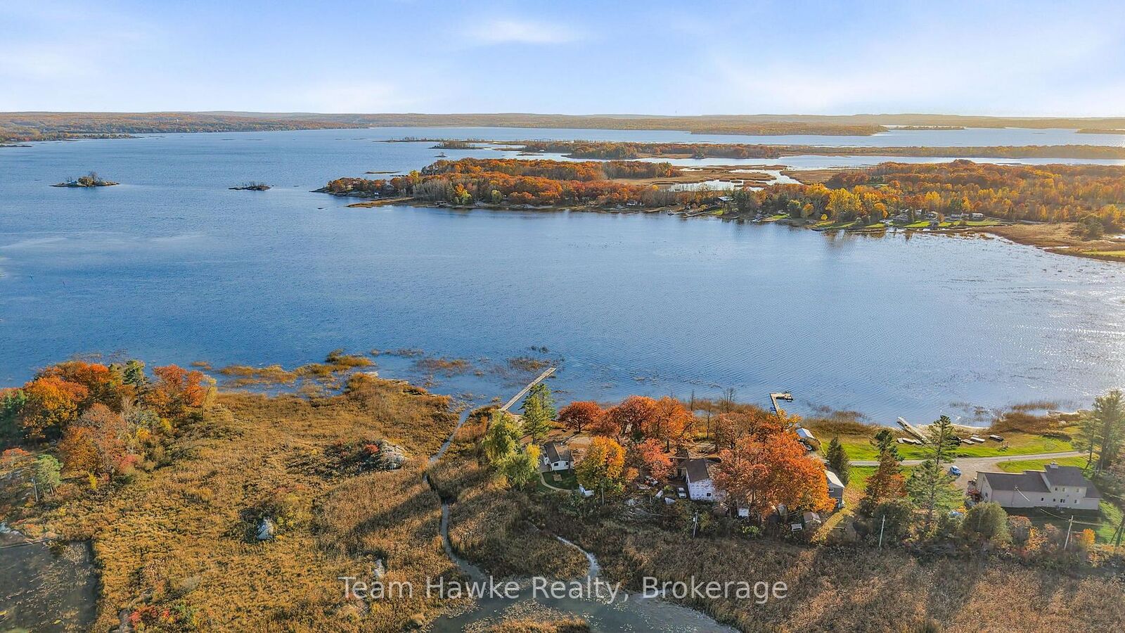 Property Photo: 158 Oak Bay Road ON L0K 1S0