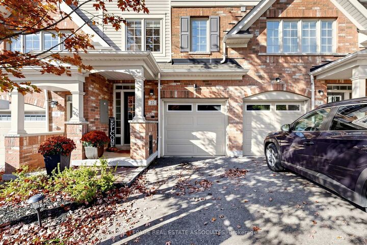 Property Photo:  22 Benjamin Way  ON L1N 0K5 