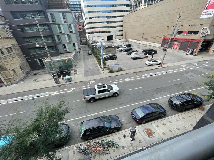 Photo de la propriété: 525 Adelaide Street W 310 ON M5V 1T6