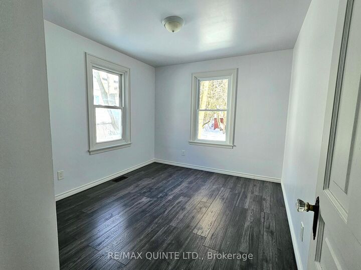 Property Photo: 181 Burnham Street ON K8N 3S1