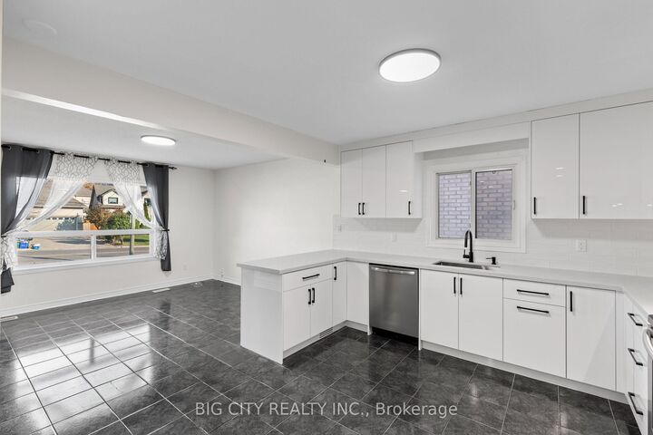 Property Photo:  7698 Kipling Avenue Main  ON L4L 1Y6 