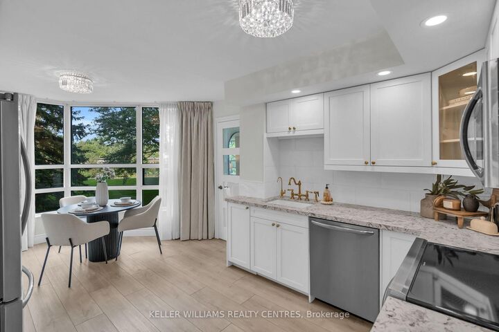 Property Photo: 7905 Bayview Avenue 204 ON L3T 7N3