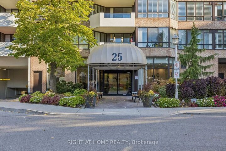Property Photo:  25 Austin Drive 518  ON L3R 8H4 