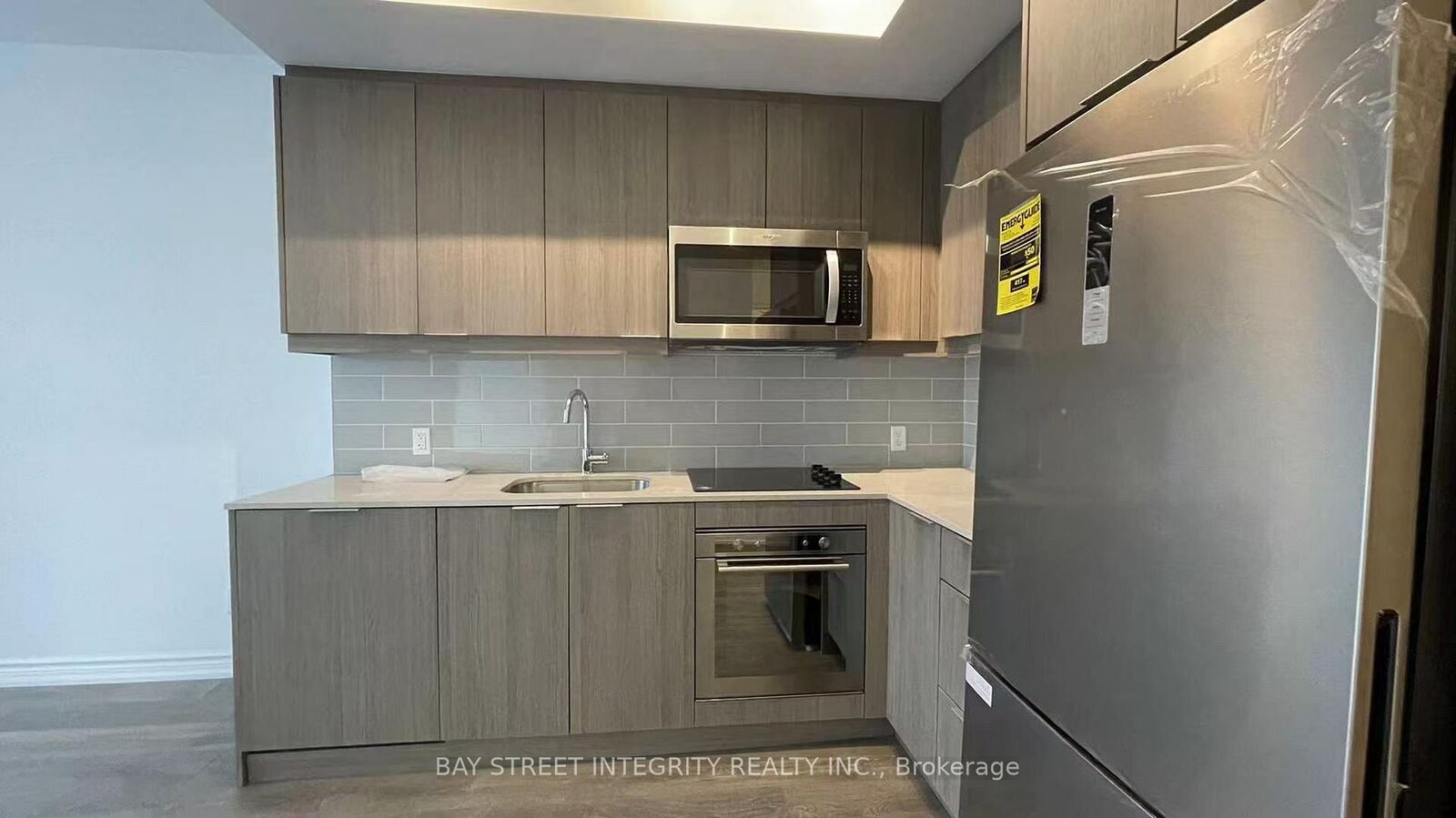 Property Photo:  32 Forest Manor Road 503  ON M2J 1M1 
