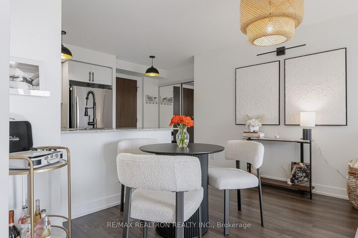 Property Photo:  2 Eva Road 829  ON M9C 2A8 