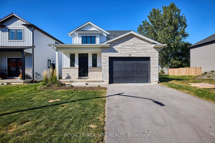 Property Photo: 185 Hodgkins Avenue ON L2V 1M2